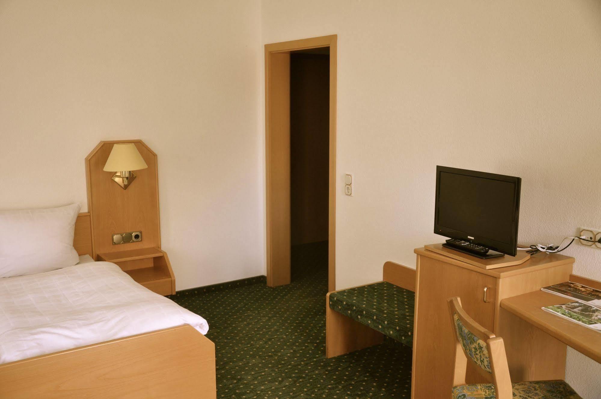Hotel Hirsch Freudenstadt Exterior photo